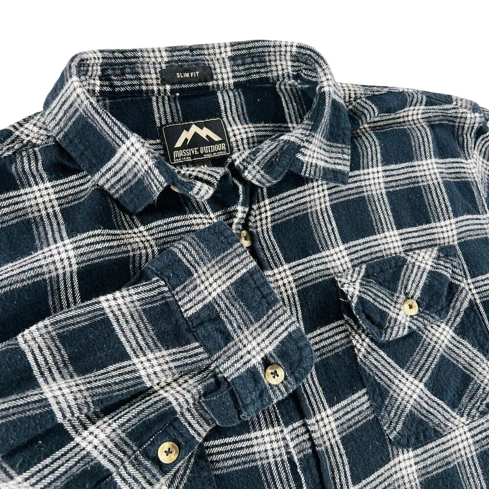 Cabincore Plaid Flannel Shirt Mens Medium Slim Fit Navy White Massive Outdoor